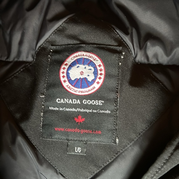 Canada Goose Expedition Women’s coat size Large with fox fur trim hood - Picture 4 of 12